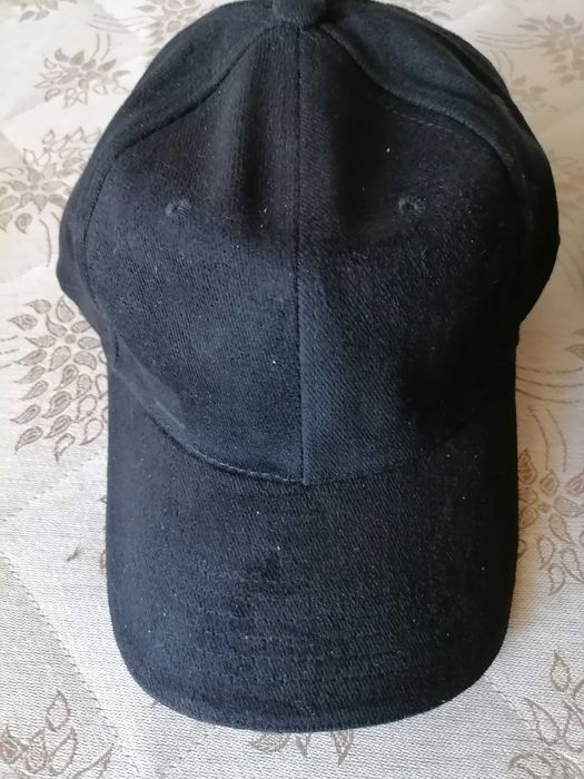 Lot de 1 00 șepci noi diverse modele