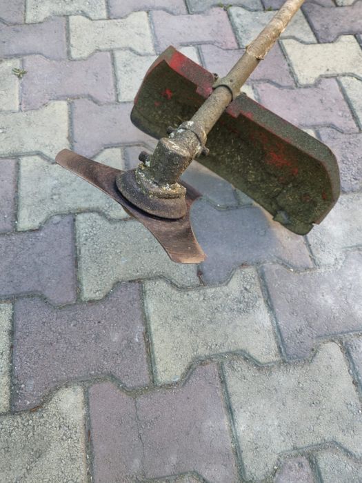 Тример для сада
