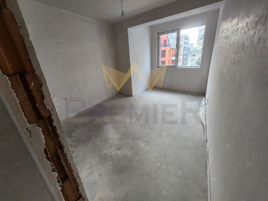 Продава се Тристаен апартамент в Варна, Левски - 108 кв.м за 2436 €/кв.м - Снимка #8