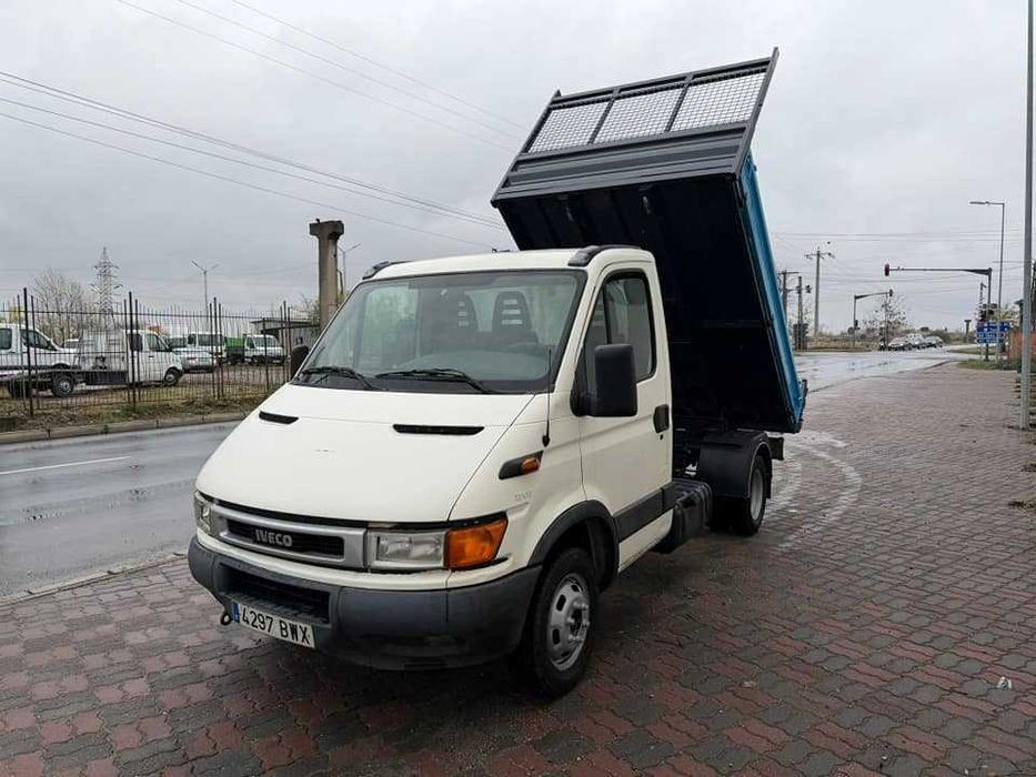 Iveco Daily 35c13 basculabil pe spate