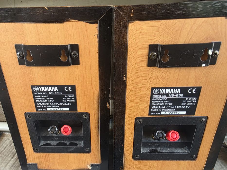 Vand subwoofer si 3 boxe marca Yamaha