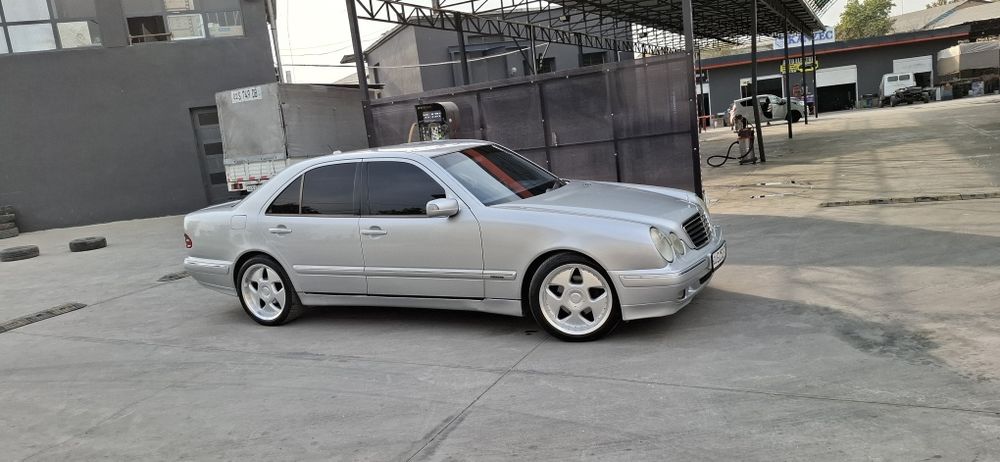 W210 restayling 2000 год  3.2 мотор