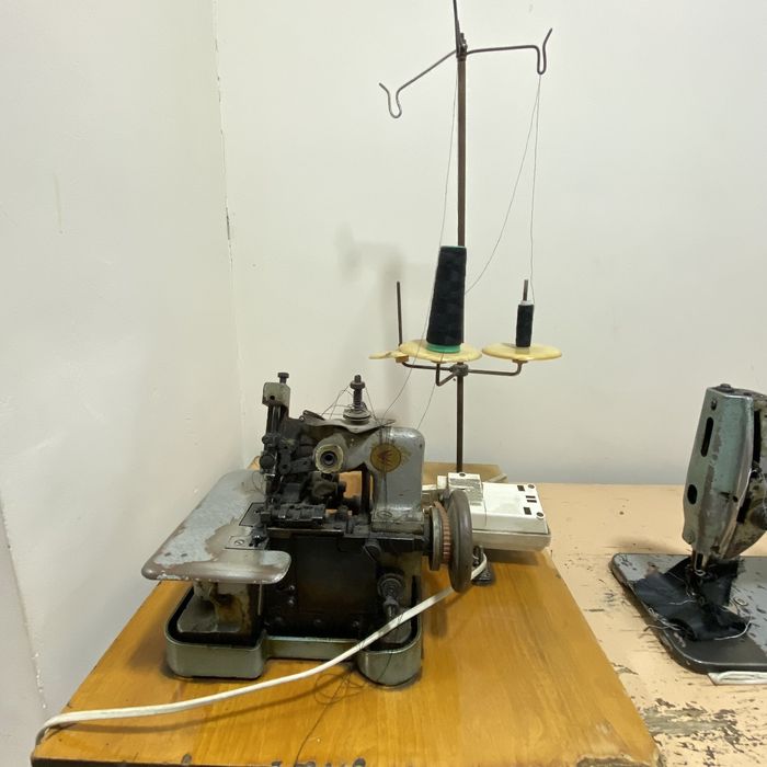 Продаётся швейная машинка и оверлок