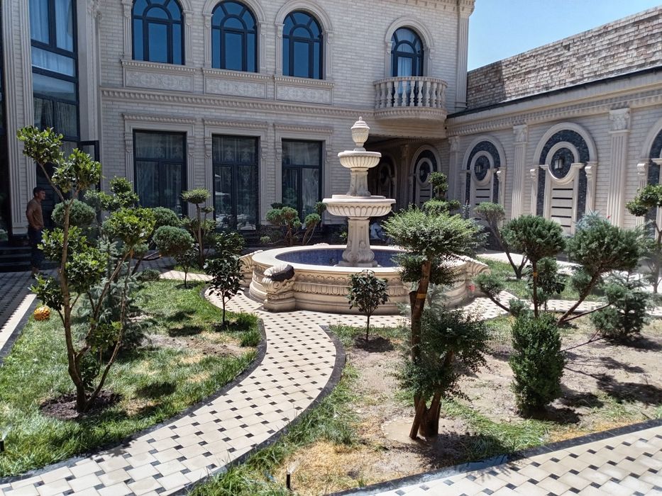 Gazon  archa  gul  darqx