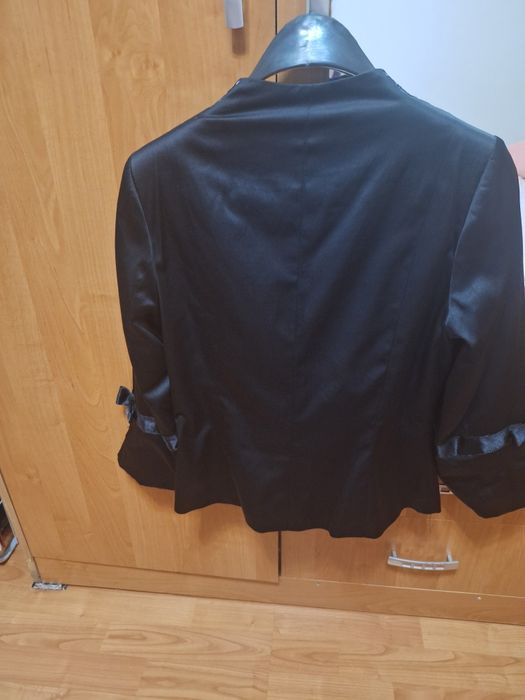 Дамско стилно сако