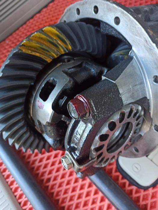 Ремонт редуктора  ледкрузер лендркузер