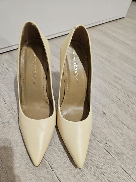 Официални обувки от естествена кожа на тънък ток Eva Longoria