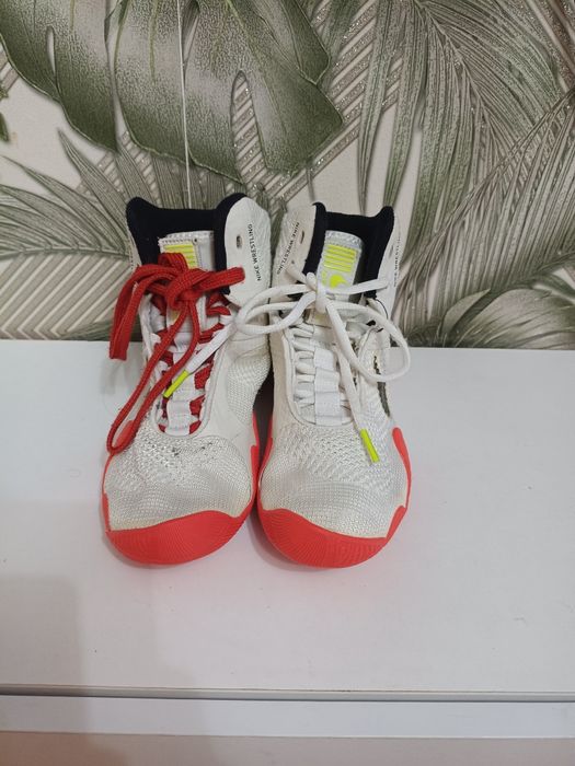 Продам боксерки Найк тава