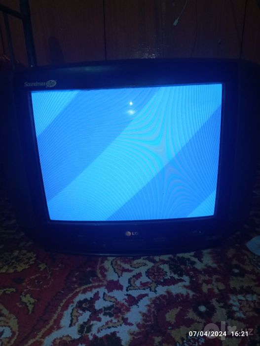 Televizor LG, holati yaxshi