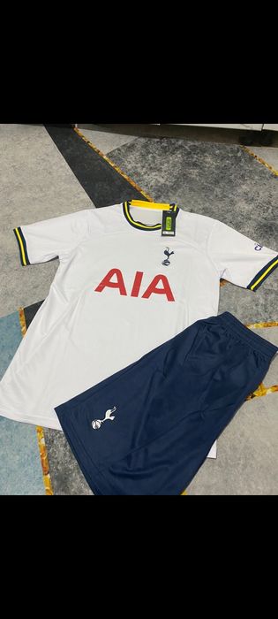 Футболка 4900тг   .