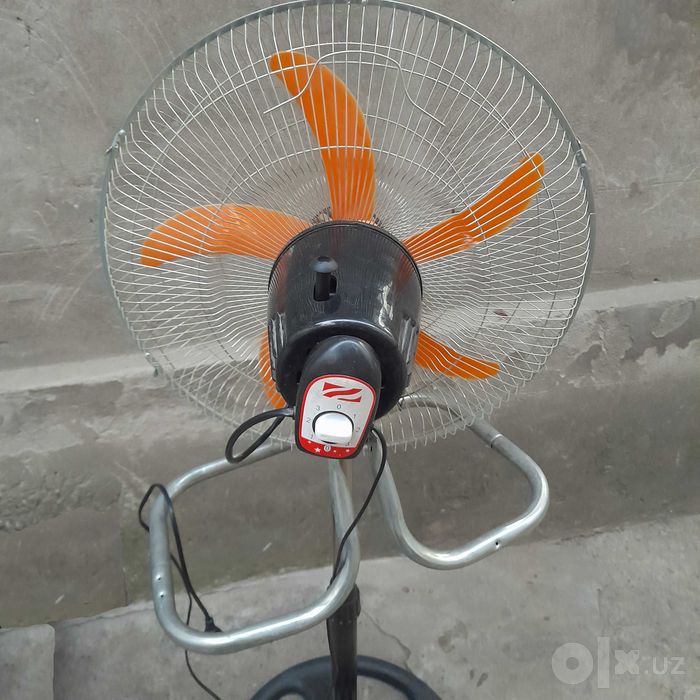 Вентилятор на запчасти.