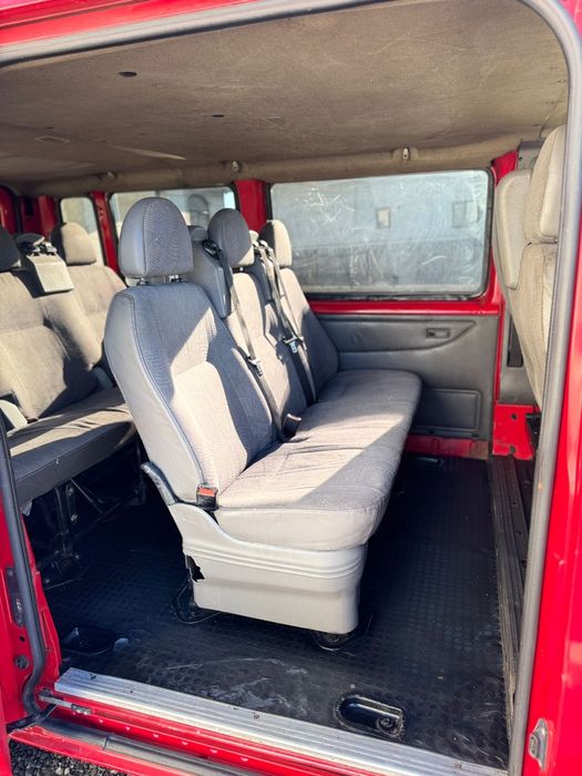 Ford transit 9 locurii