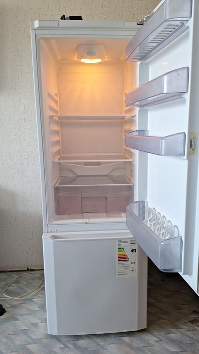 Холодильник "ВЕКО"