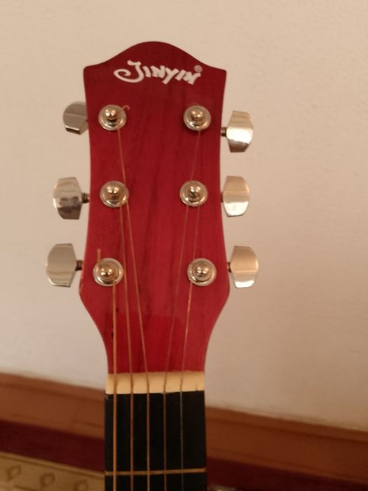 Гитара акустическая