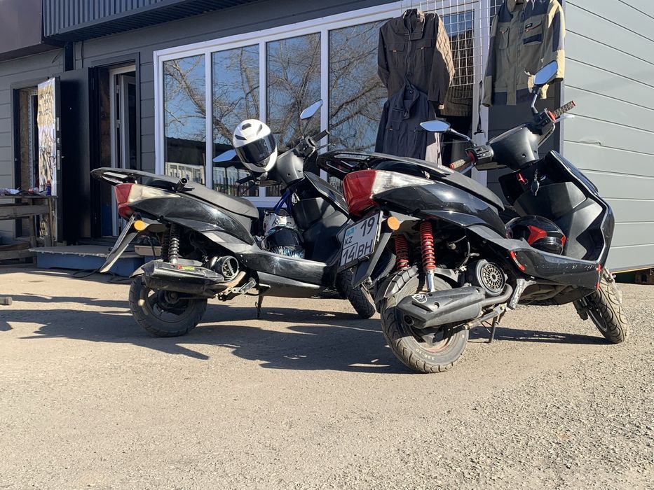 Продам скутер м8