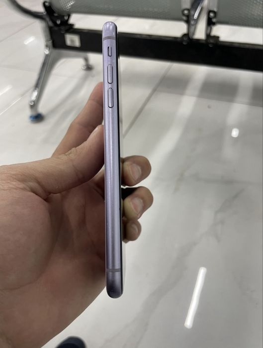 Продам iPhone 11