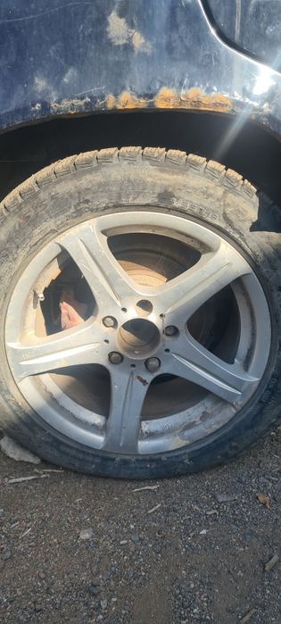 Продам диски с резиной на мерс 124