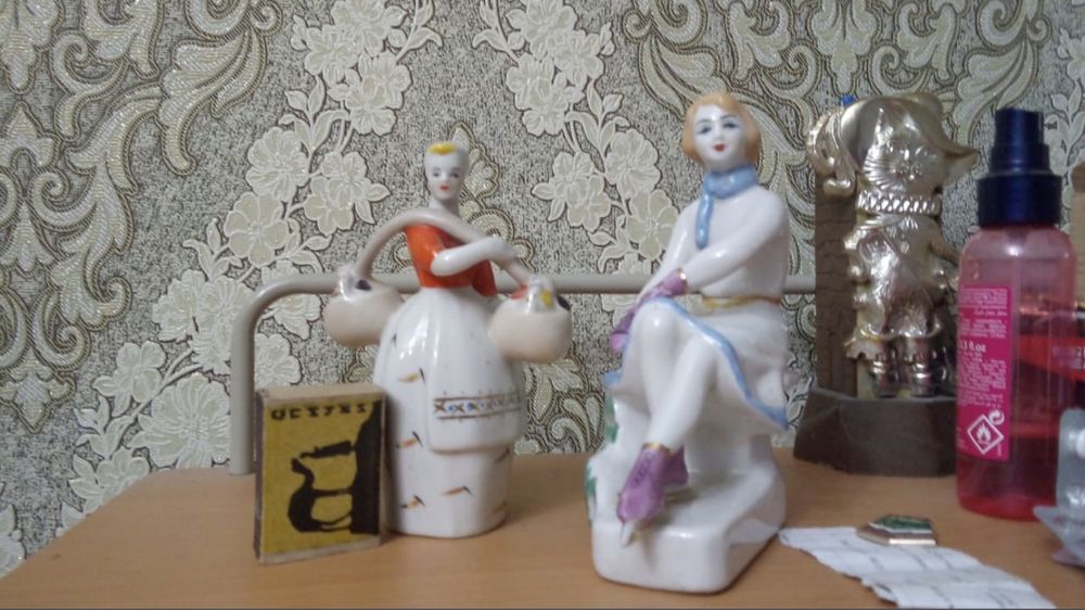 Статуэтки продам