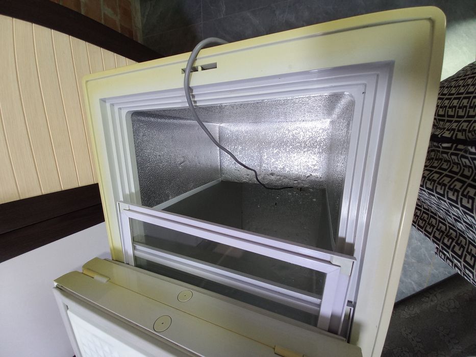 Продам морозилку