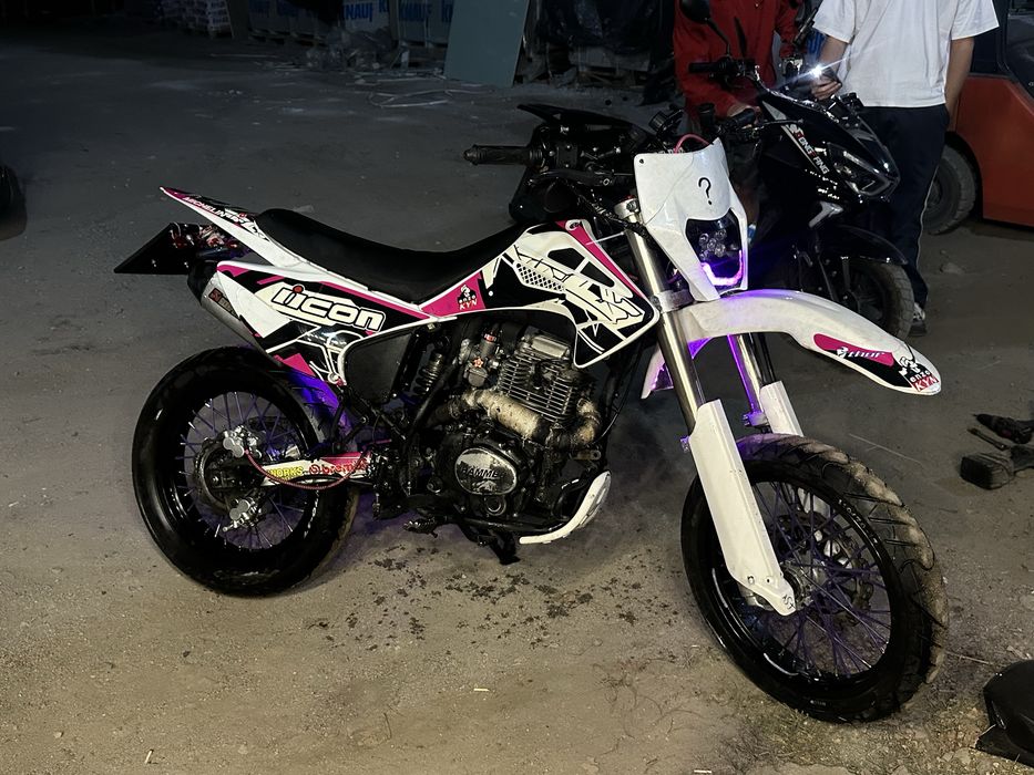 Supermoto motard 300cc