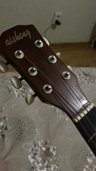 гитара в хорошем сост