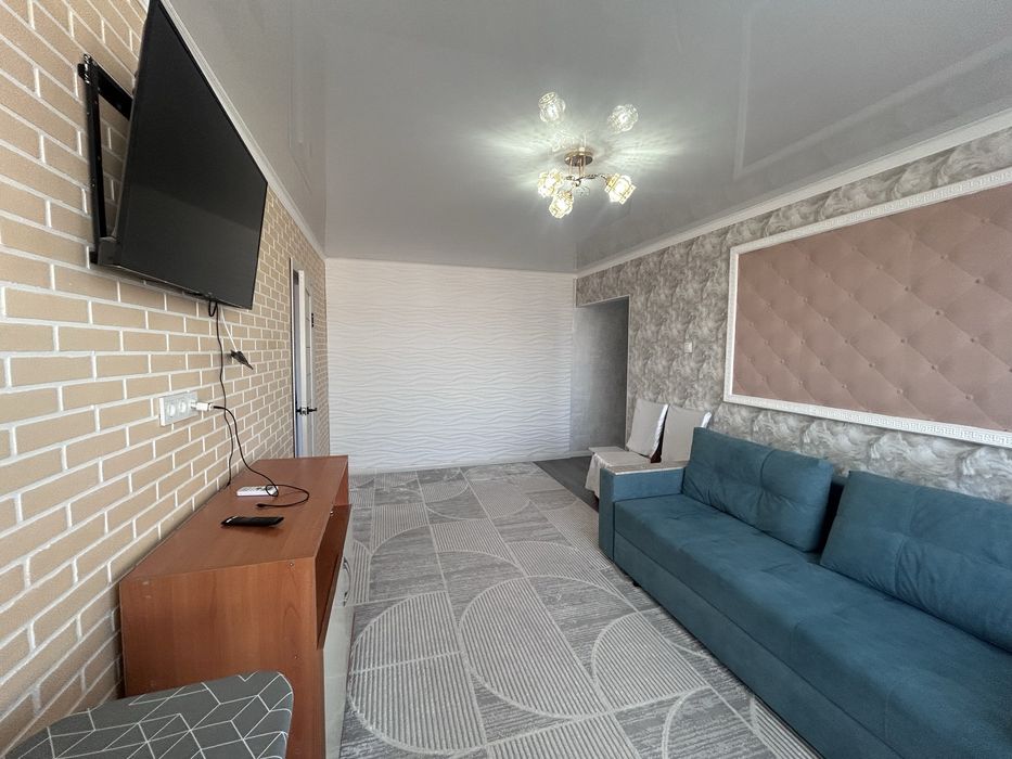 Жедел екі бөлмелі пәтер сатылады.