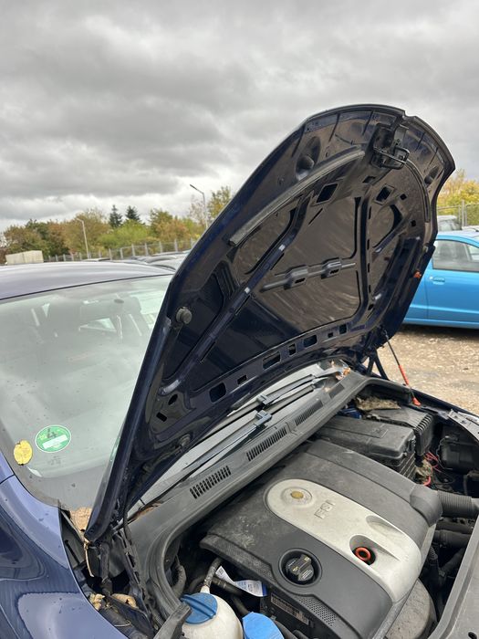 Преден капак за Фолксваген Голф Плюс