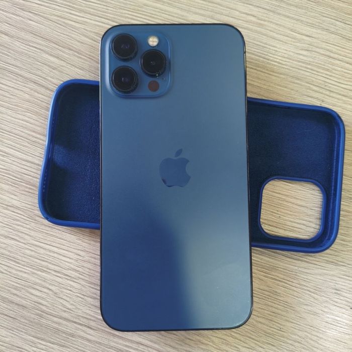 Iphone 12 pro max 128gb среднее сост.