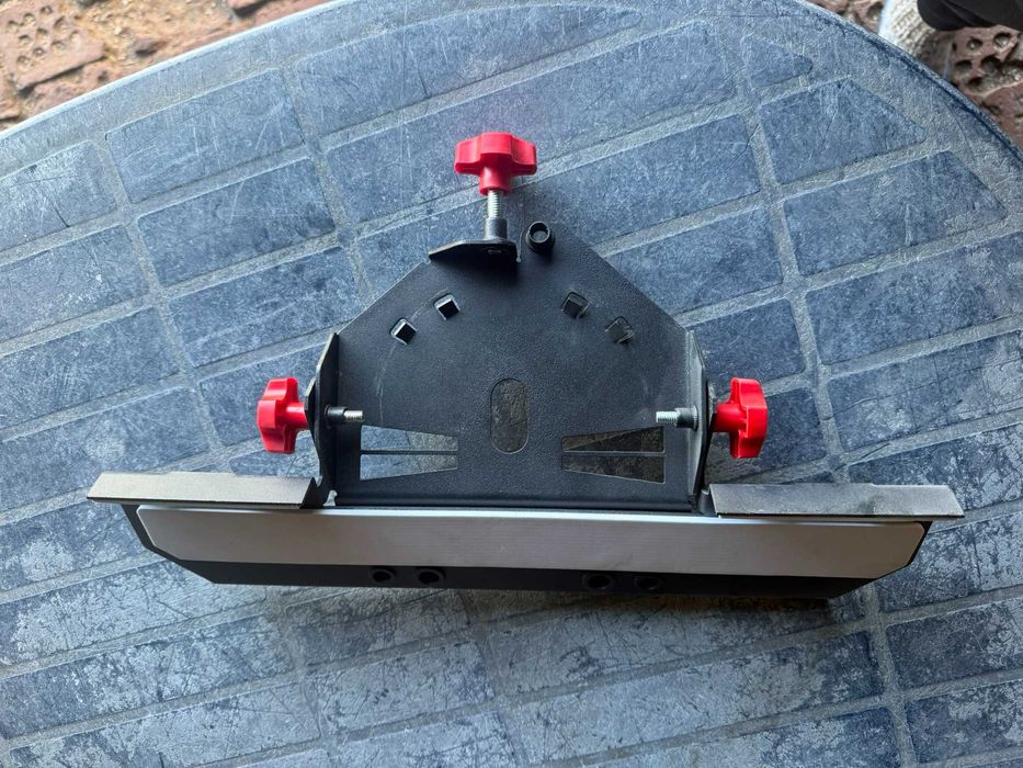 Приставка за рязане под ъгъл за ъглошлайф RED Technic