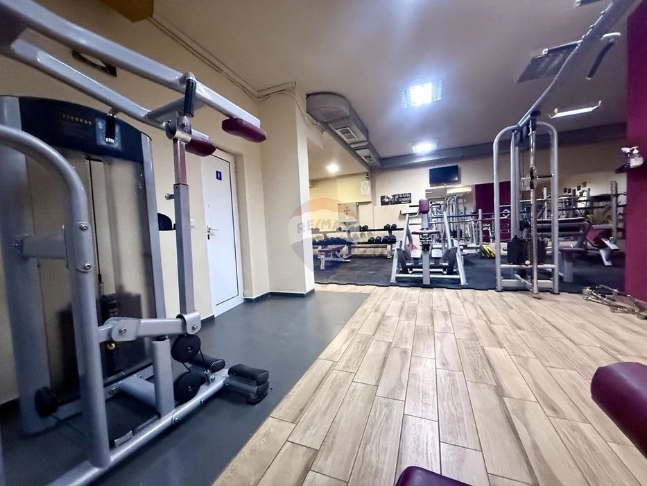 Функционално помещение на ТОП локация за продажба, Център, гр. Варна,