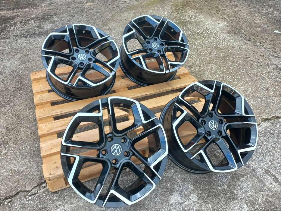 18"Vw Gti Gtd Golf Passat Tiguan Touran 8ж ет40 Black Polish Нови