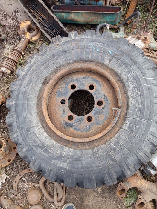 Шины с диском на газ 66