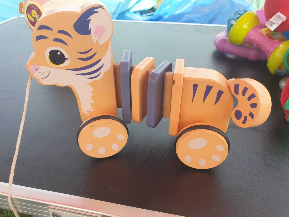 Lot 10 jucării bebeluși – VTech, Chicco și jucării din lemn