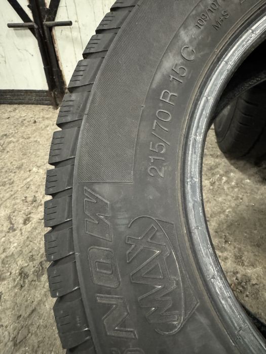 Гуми 215/70/15 C  UNIROYAL Snow Max Winter