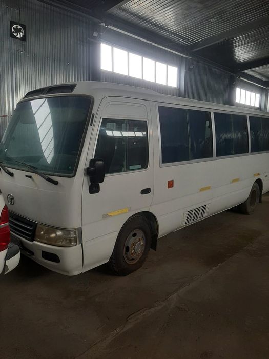 Автобус Тойота Коастер