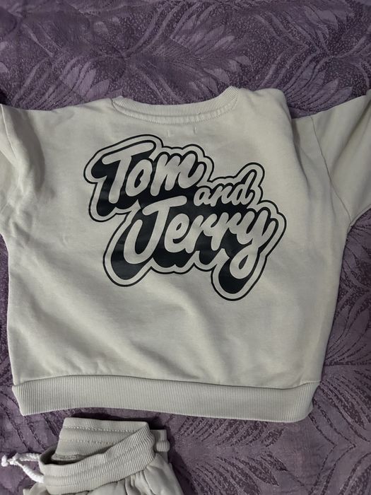 Детско костюмче