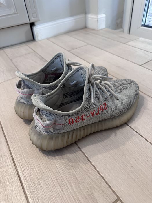 Vând yeezy 350 blue tint 42 2/3