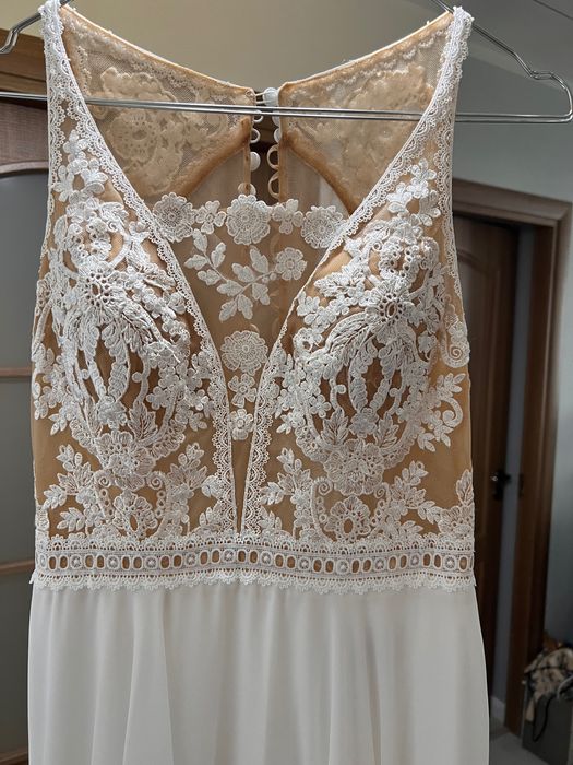 Vând rochie de mireasă, marimea Xs-S, in stare foarte buna