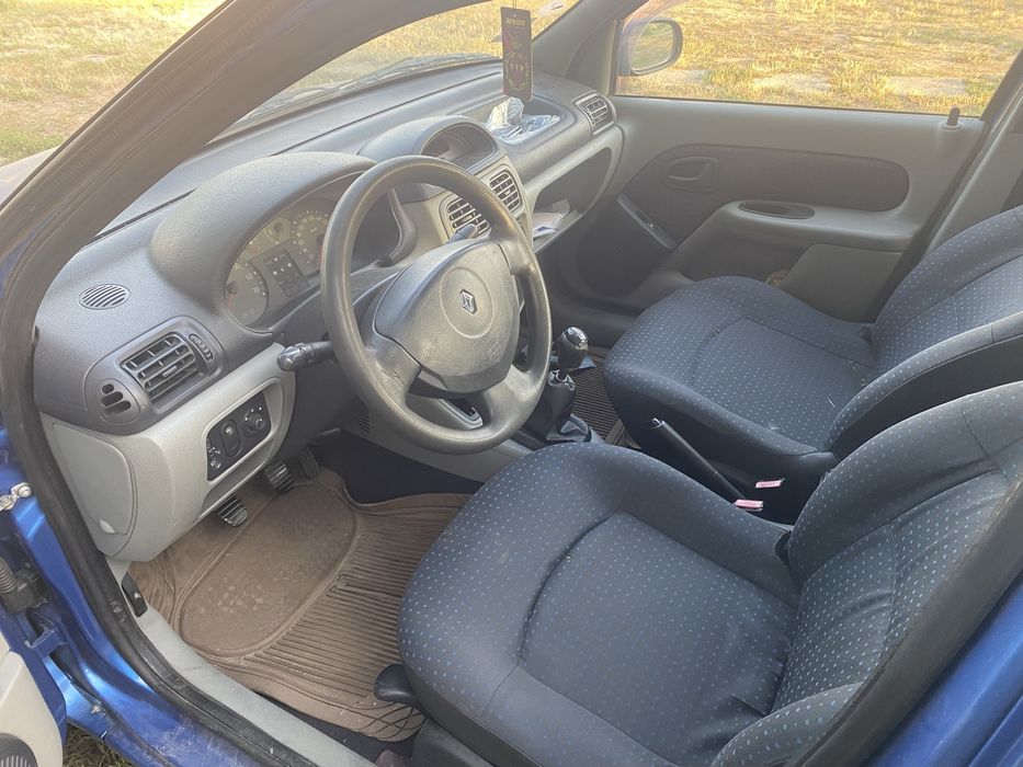 RENAULT Clio 2005 — imagine 3