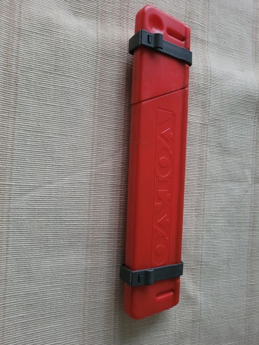 Авариен светлоотразителен триъгълник  Volvo