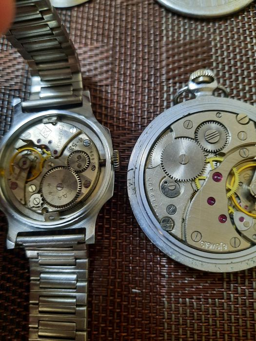 Старинные часы, женевские волны. Редкие механизмы.
