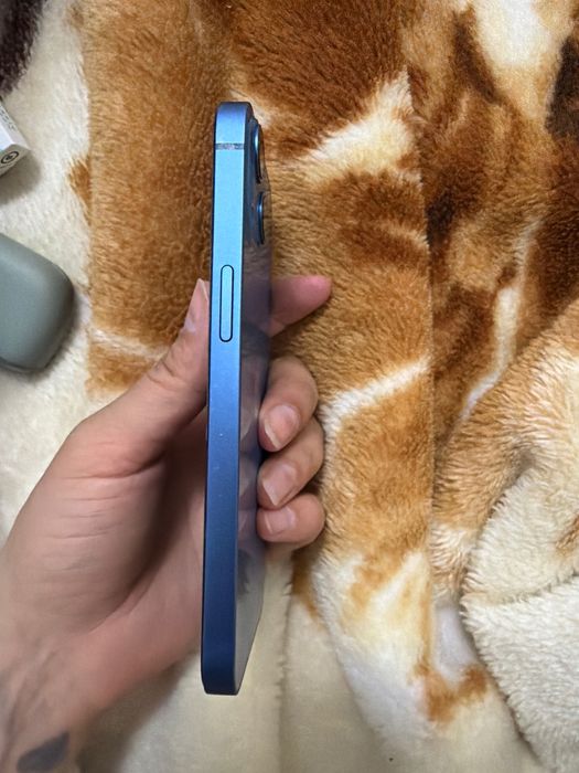 iPhone 13 baterie 87 și 128gb