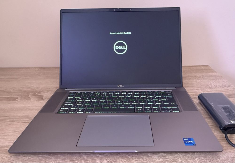 DELL Latitude 7640 ! CA NOU ! Intel i7 1355U 16” inch 512GB 16GB ram