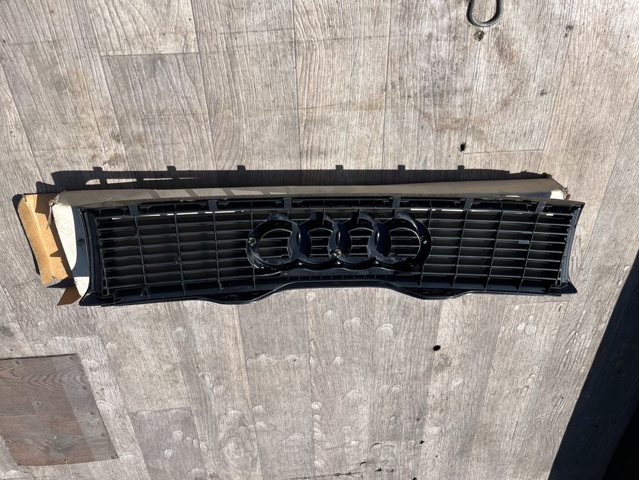 Решётка на Ауди 80