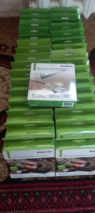 Smart card reader CAC, PIV,  IOGEAR GSR212  HID omnikey 3121