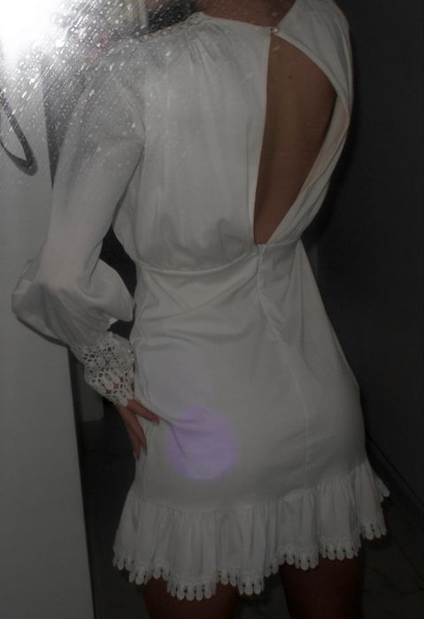 Бяла дамска рокля