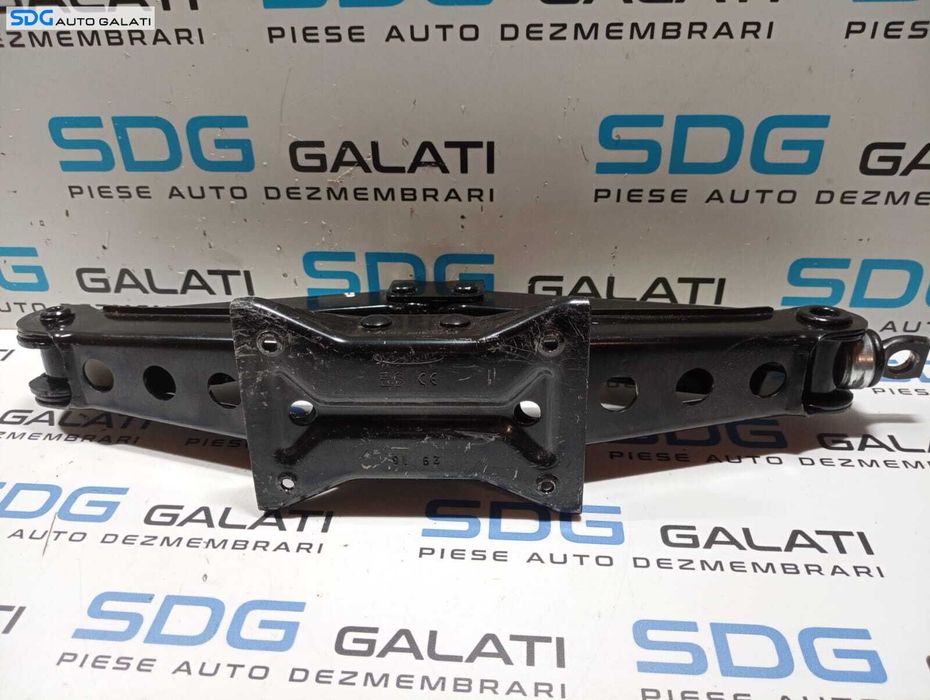 Cric Skoda Superb 3 2015 - Prezent Cod 3Q0011031A [M4496]