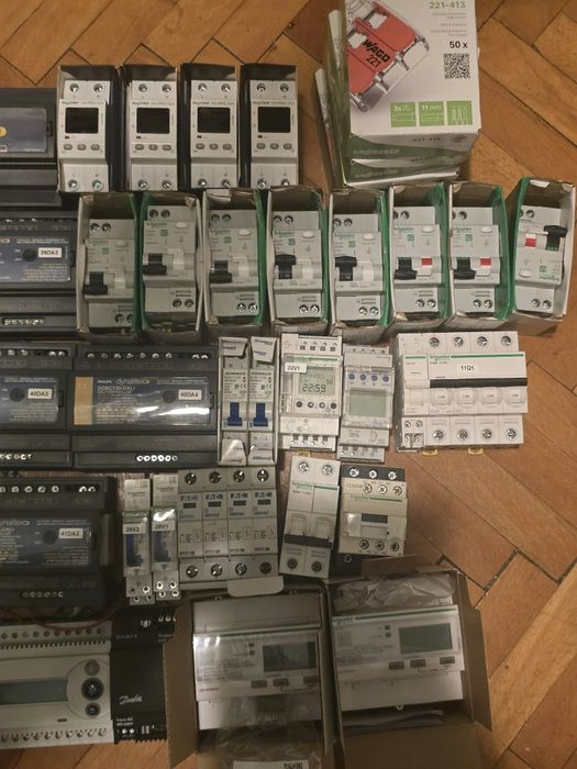 Vând diferențiale RCBO rele de protecție tensiune DigiTop contor trifazat noi
