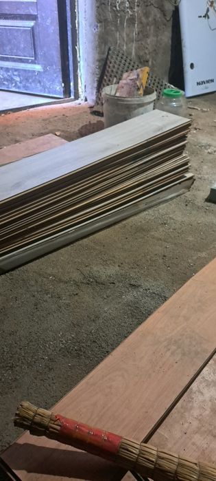 Продам ламинат 33 класс 8мм.