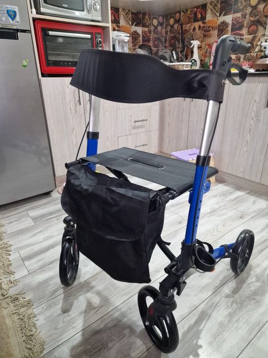 Ходунки на колесах с сиденьем